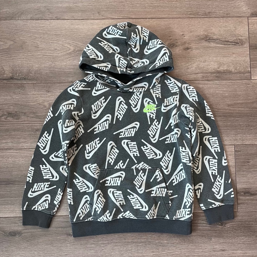 Nike Boys All Over Print Logo Pullover Hoodie Grey Lime Green Size 7 L 6-7Y